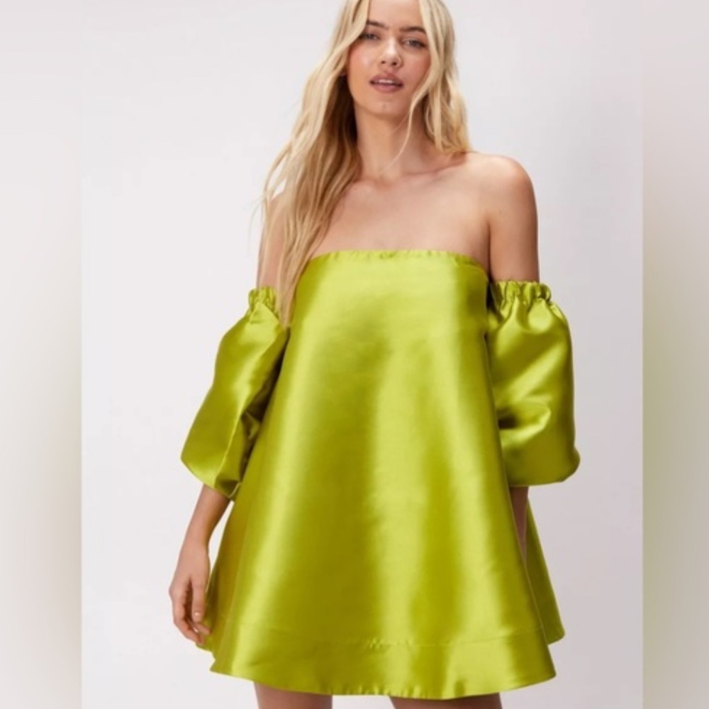 Structured Bardot Puff Sleeve Mini Prom Dress